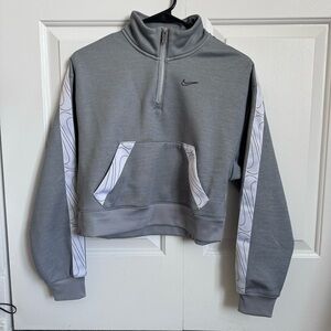 Nike | Therma-Fit fleece lined cropped sweatshirt, gray, XS